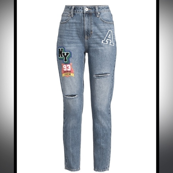 No Boundaries Mom Jeans distressed with patches Size 15 - Picture 1 of 8